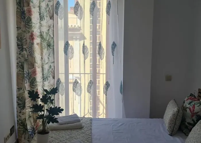 Mediterraneo By Neohotels-centro 8 Min By Metro