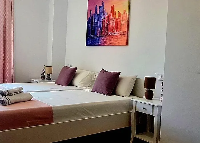 Mediterraneo By Neohotels-centro 8 Min By Metro 4*