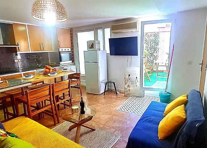 Διαμέρισμα Mediterraneo By Neohotels-centro 8 Min By Metro 4*