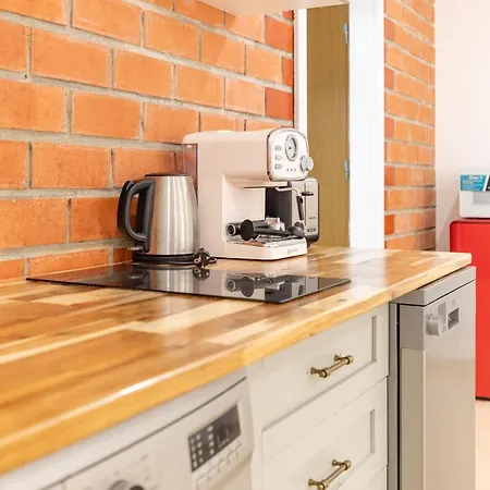 Mediterraneo By Neohotels-centro 8 Min By Metro *